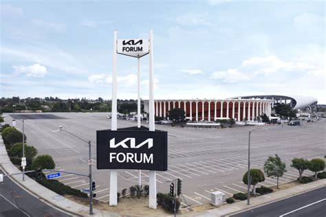 Los Angeles’ Forum Renamed 'Kia Forum' - Front Office Sports