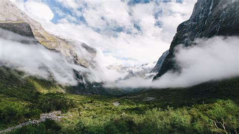 Cloudy Mountains Wallpapers - Top Free Cloudy Mountains Backgrounds ...