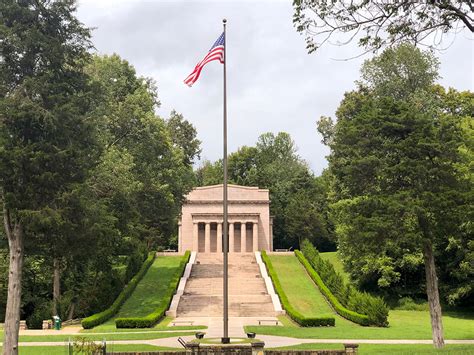 Abraham Lincoln Birthplace National Historic Park in Kentucky - CaddyWampus Life