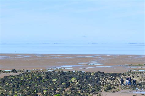 Heysham Beach (Half Moon Bay) - Discover Beach Fun and Beautiful Views ...