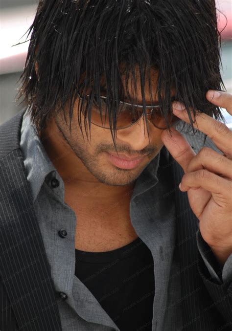 New: Allu Arjun Arya-2 movie wallpapers