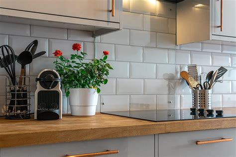 Tiled Kitchen Splashbacks Mix and Match Tricks with Your Kitchen ...