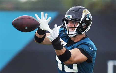 Tim Tebow facing long odds for roster spot based on Jaguars' depth chart