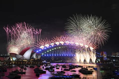 New Year's Eve sweeps across the globe, but wars cast a shadow on 2024 - WardheerNews