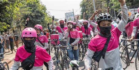 Foodpanda delivery riders go on strike | Burma News International