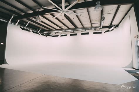 Filming & Photography Studio with Cyc Wall | Rent this location on Giggster