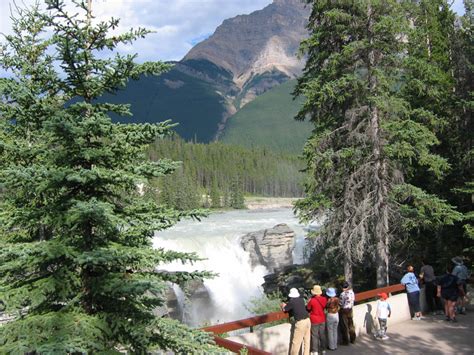 Athabasca Falls | Explore Jasper National Park Alberta Canada