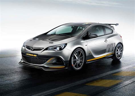 2015 Opel Astra OPC Extreme Review & Pictures