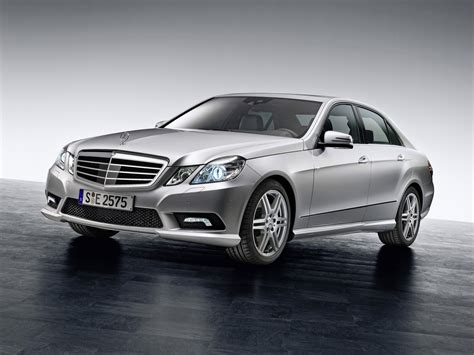 2009 Mercedes-Benz E-Class : Motor Desktop