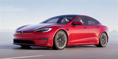 2022 Tesla Model S Review, Pricing, and Specs