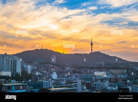 night view of seoul and seoul tower in south korea Stock Photo - Alamy