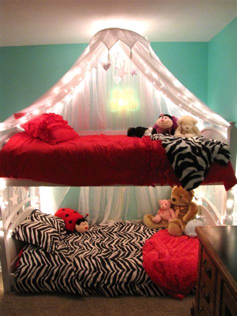 10+ Wonderful Bunk Bed Canopy and Cover Ideas | Ann Inspired