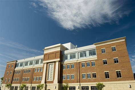 VCU School of Dentistry ranks 17th among U.S. dental schools in National Institutes of Health ...