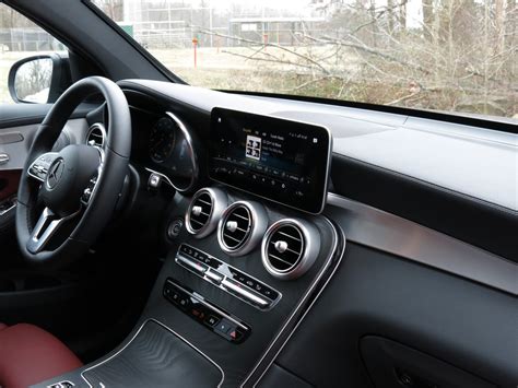 2022 Mercedes-Benz GLC-Class: 238 Interior Photos | U.S. News