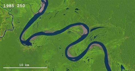 Changing river path seen through satellite images | FlowingData
