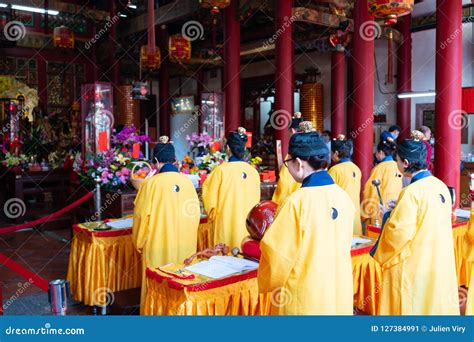 Taoist Monk People Praying in Kaihua Temple in Changhua Taiwan ...