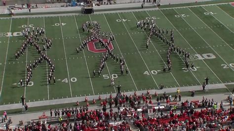 Ohio State Marching Band flosses during halftime show - YouTube