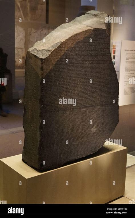 Rosetta stone napoleon hi-res stock photography and images - Alamy