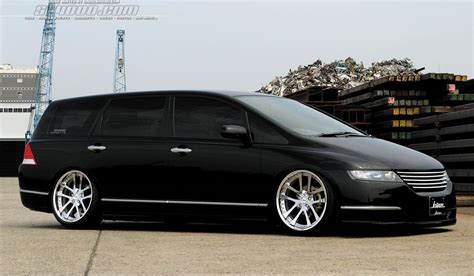 Custom Honda Odyssey. Who says you can't have fun with a minivan ...