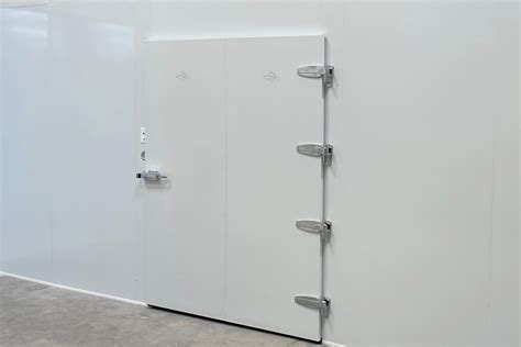 Commercial Cooler & Freezer Doors - Mckinley & Taylor - Edmonton, AB