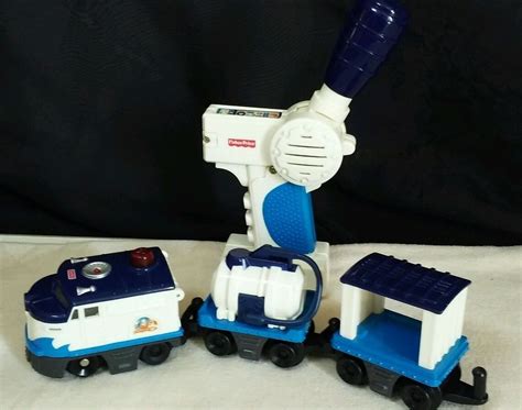 Fisher-Price Geotrax White/Blue Train Oceanside Liner Remote Control ...