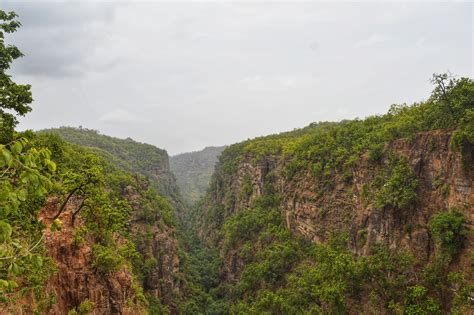 A hill station in the heart of India, Pachmarhi - ECHOES OF TRAVEL