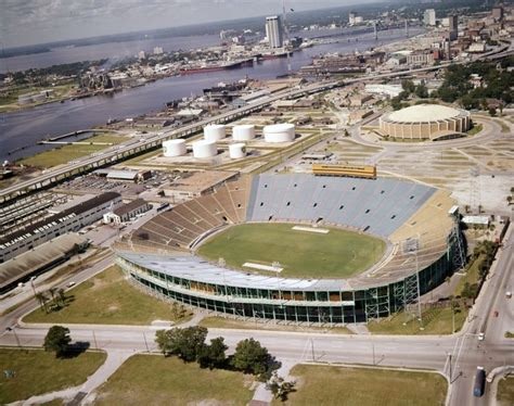 An aerial view looking west over Gator Bowl Stadium in Jacksonville (1972). | Florida Memory ...