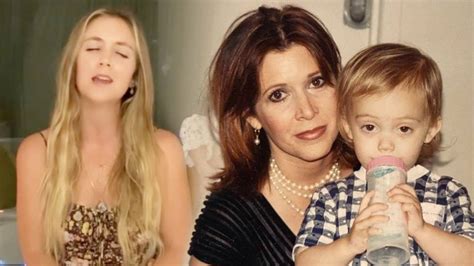 Carrie Fisher's Daughter Performs Chilling Version on "Landslide" On Anniversary Of Her Death