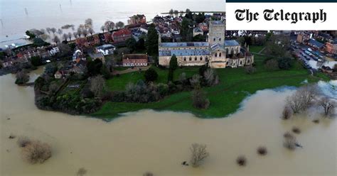 UK weather latest: Residents evacuated as major incident declared over ...