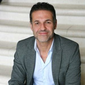 Khaled Hosseini Biography, Age, Parents, Wife, The Kite Runner ...