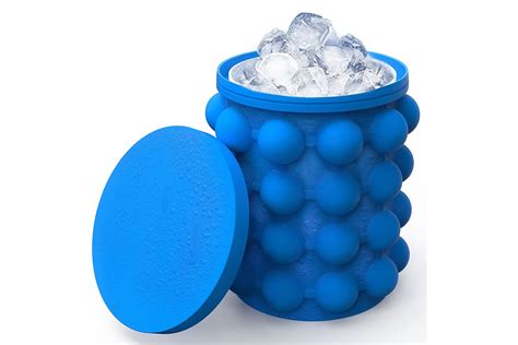 These 8 Decorative Ice Molds From Amazon Under $15 Jazz Up Any Drink