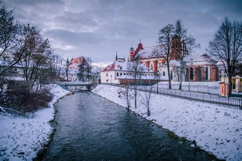 30 Beautiful Photos Of Vilnius During The Winter Captured By Patryk Biegański