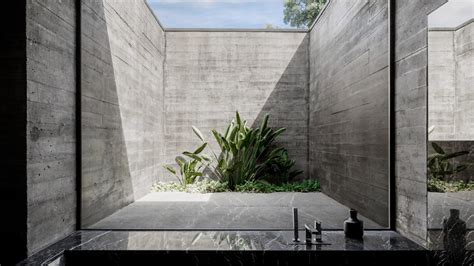 Concrete wall - Builders Villa