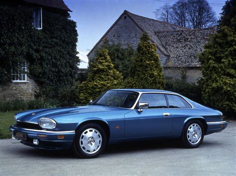 Jaguar XJS V12 Coupé - | Voiture jaguar, Voiture britannique, Voitures classiques