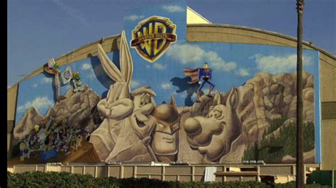 History of the Warner Bros Studios Mural - YouTube