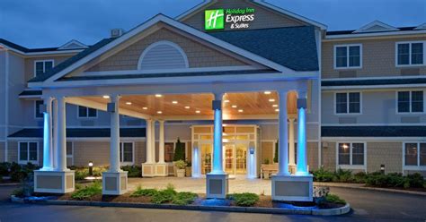 Holiday Inn Express Hotel & Suites Rochester from $106. Rochester Hotel ...