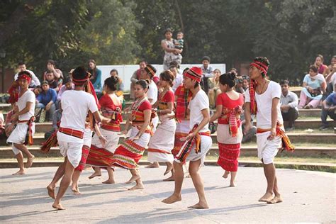 11 Festivals of Manipur - Yaoshang, Kut, Chumpha, Reaching, Stay