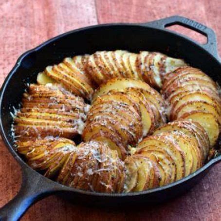 Cast Iron Potatoes Recipe - (4.4/5) Cast Iron Skillet Recipes, Cast ...