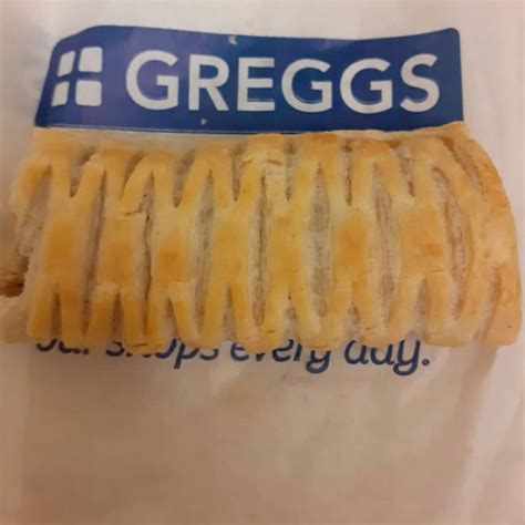 Greggs Vegan Sausage Roll Review | abillion