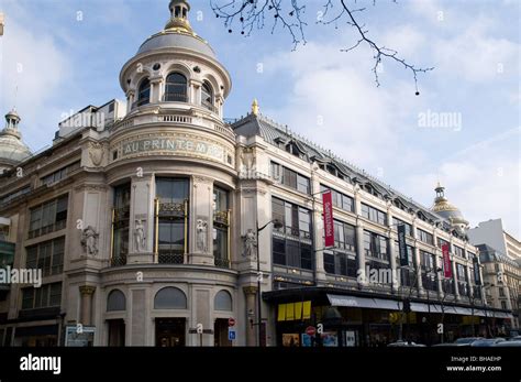 Au Printemps - Department store in Paris Stock Photo: 27890514 - Alamy