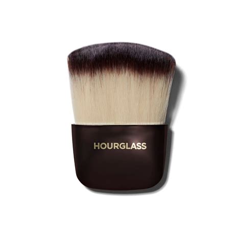 Hourglass Cosmetics | Ambient Powder Brush – Thirteen Lune