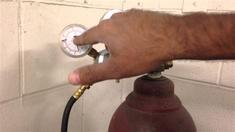 MIG Welder Safety 4 of 7 - Turning on the shielding gas - YouTube