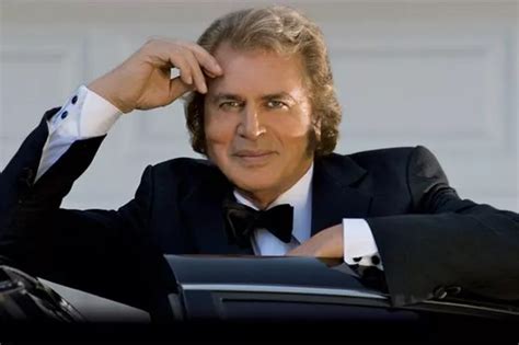 Young at heart Engelbert Humperdinck is still going strong - Wales Online