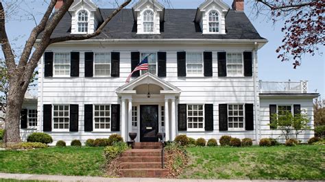 10 Incredible Before And After Colonial House Exterior Makeovers