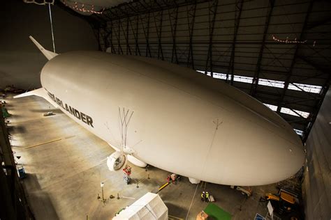 The massive, versatile and unusual Airlander 10 - CNET