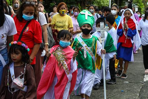 Photos: Filipino children mark All Saints’ Day with ‘parade of saints’ - LiCAS.news | Light for ...