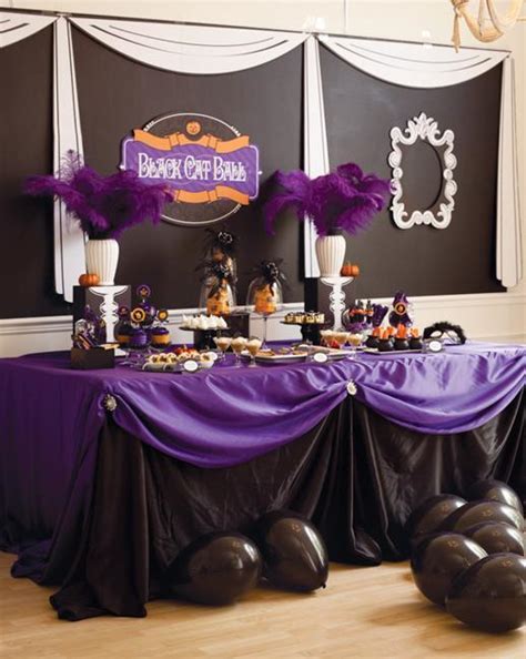 25 Halloween Decorating Ideas Using Purple Colors