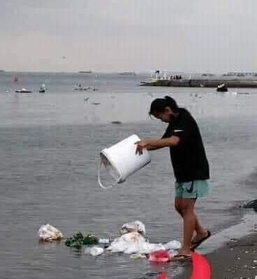 Babae, Nahuling Nagtatapon ng Basura sa Dagat! - Global Anchor News