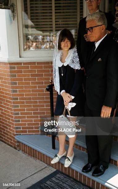 Jayne Mansfield Funeral Photos and Premium High Res Pictures - Getty Images