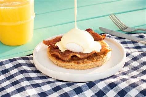 Waffles Benedict - Easy Home Meals